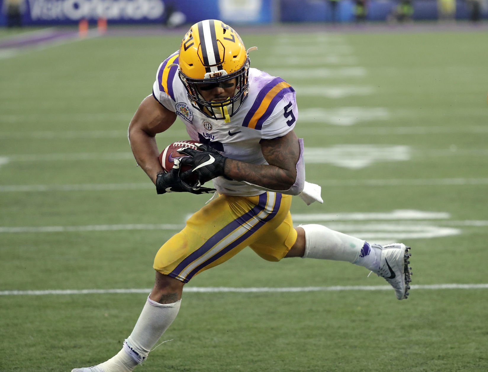 No. 32 − Philadelphia Eagles: Derrius Guice